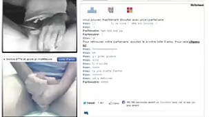 Chico y mujer teniendo sexo anal