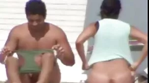 Tío experimentado se folla a Milf seductora en el coño