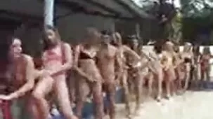 pareja joven follando madura gorda en la brecha sexual en el dormitorio