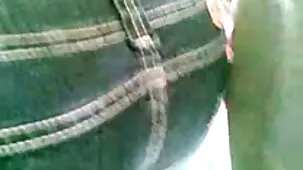 Corto acto sexual Chica comienza con un golpe de trabajo