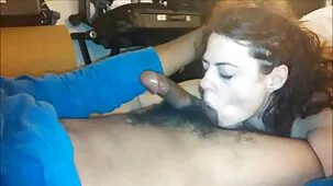 joven lesbiana lamiendo el culo de la abuela