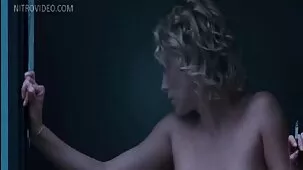 Hijo lame a mamá y no puede escapar