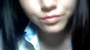 Chico joven besó a la madre tetona de su novia y no se arrepintió
